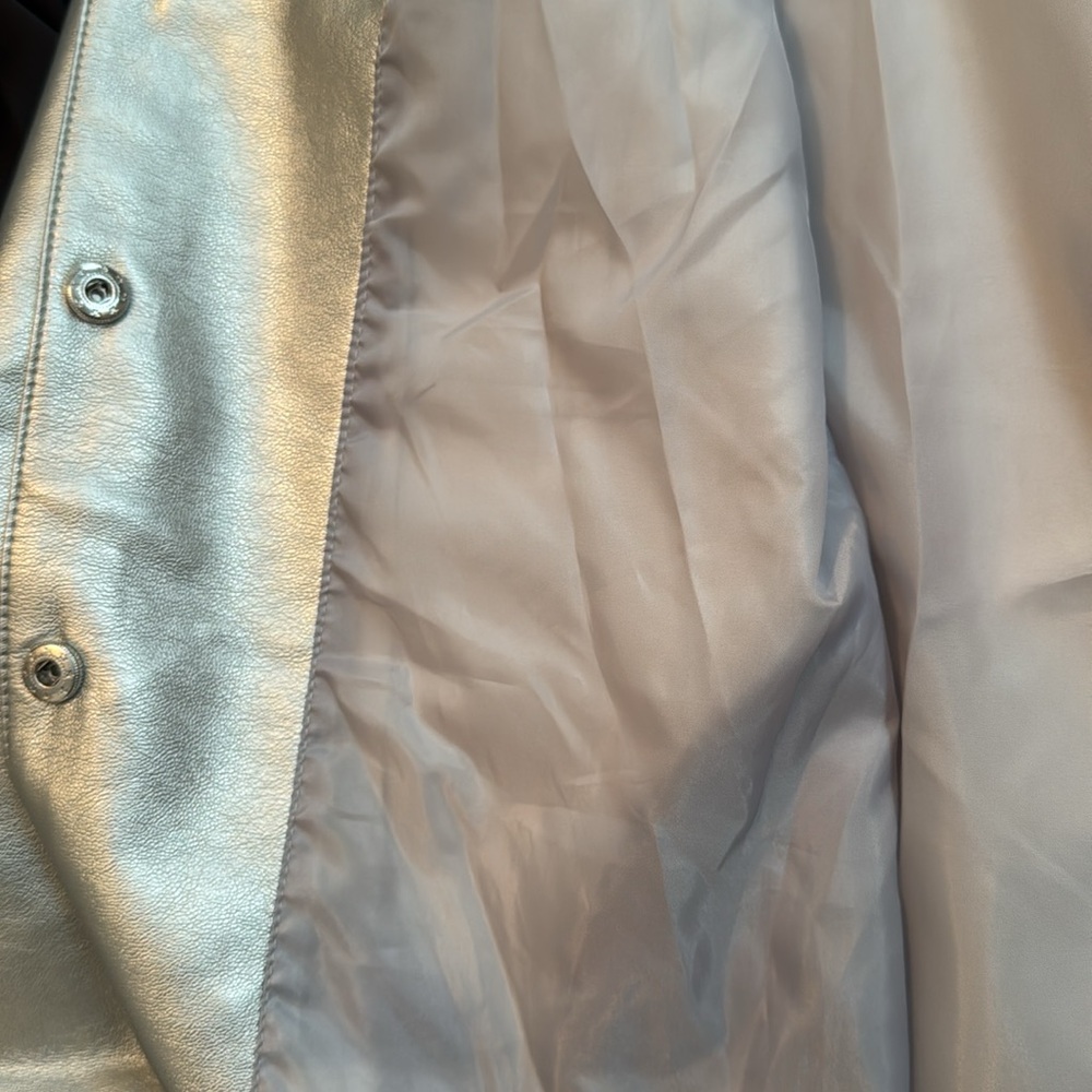 Kenneth Cole silver metallic faux leather shacket - Picture 7 of 7